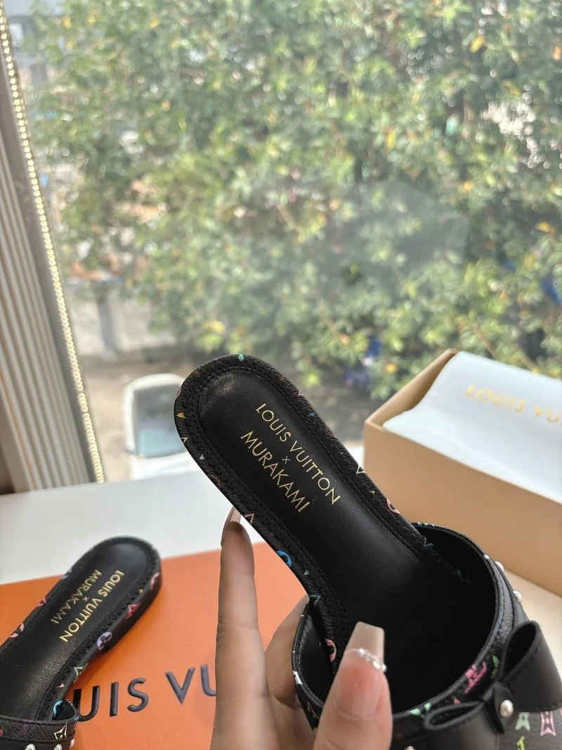 Unique Louis Vuitton Slippers 31777