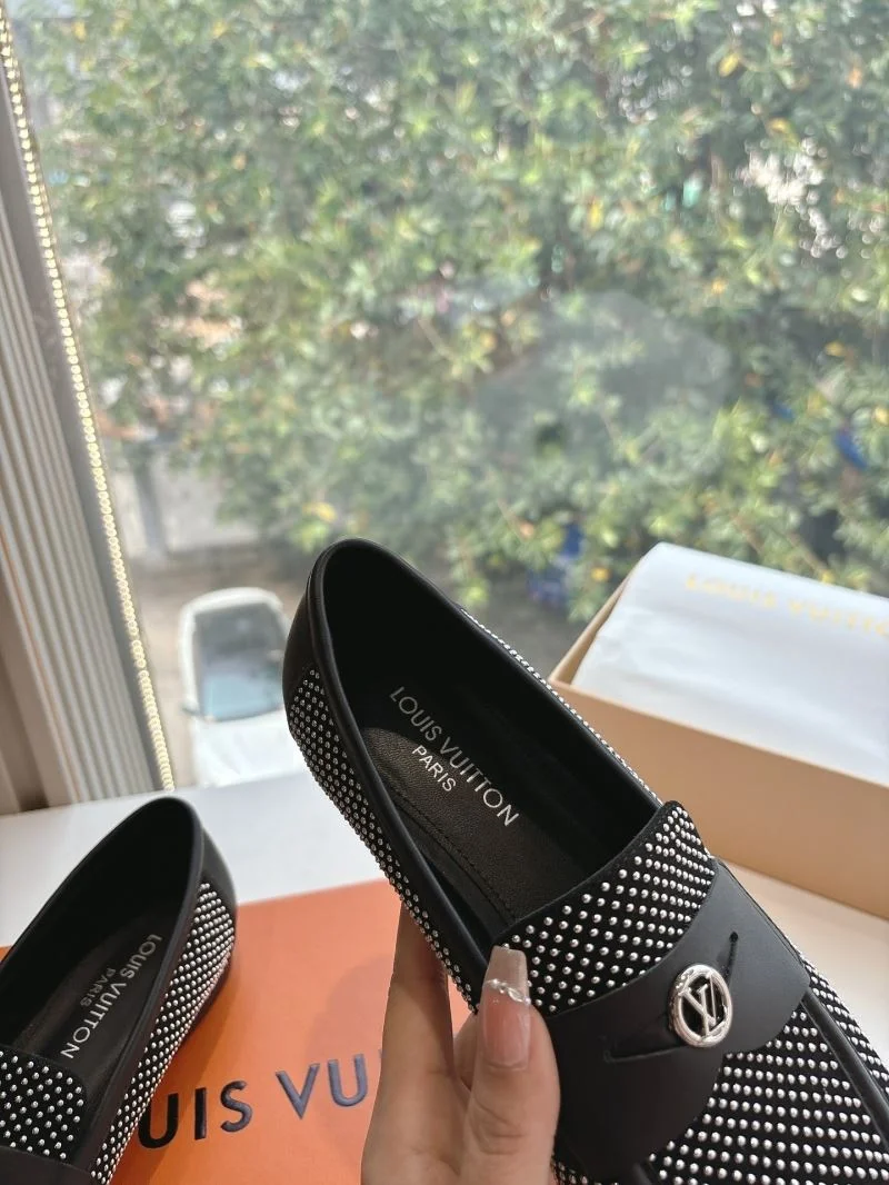 Louis Vuitton Slippers Supportive 31776