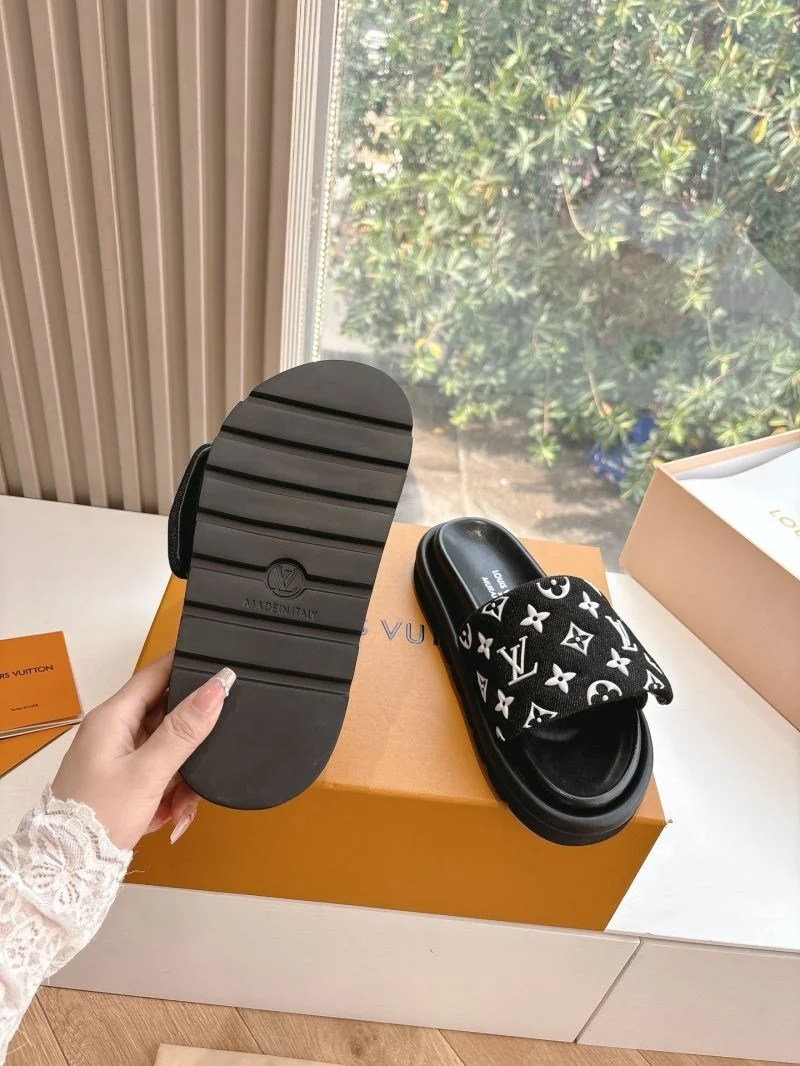 OnTrend Louis Vuitton Slippers 31796