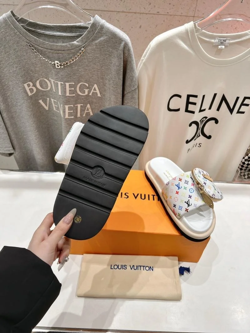 Premium Louis Vuitton Slippers 31798