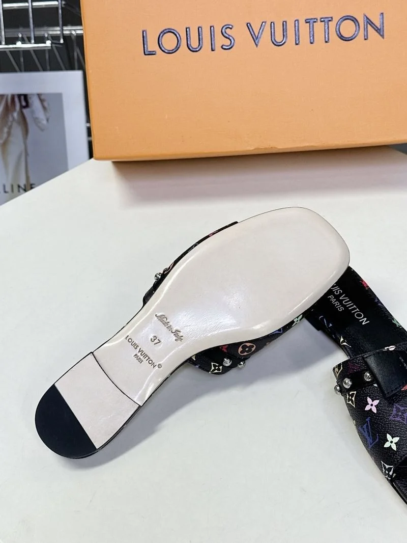Seasonal Louis Vuitton Slippers 31774