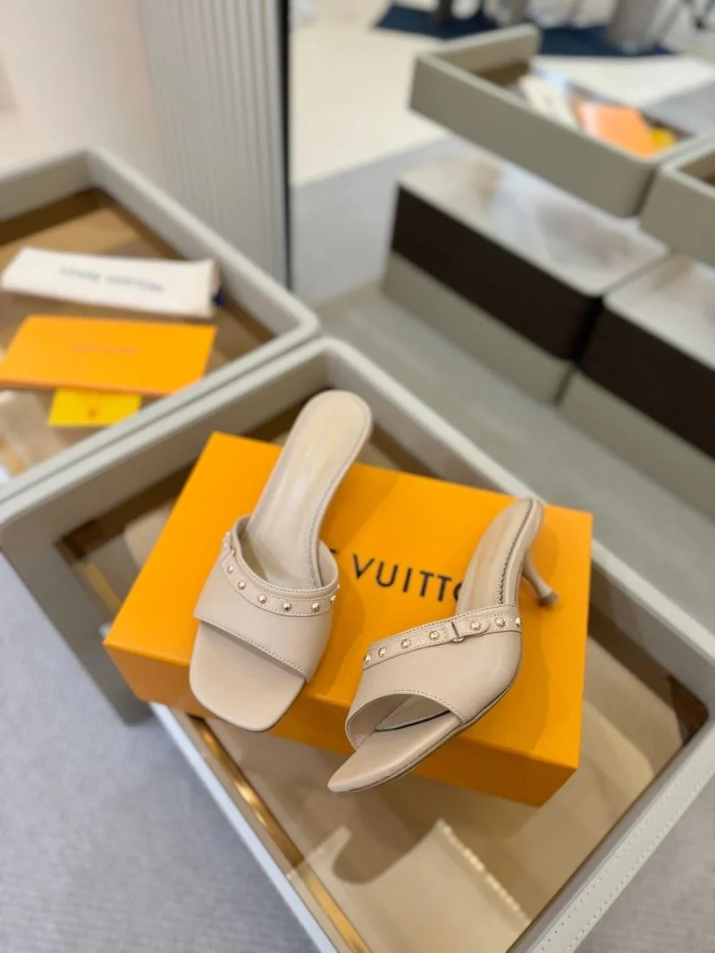 Louis Vuitton Slippers Cozy 31775