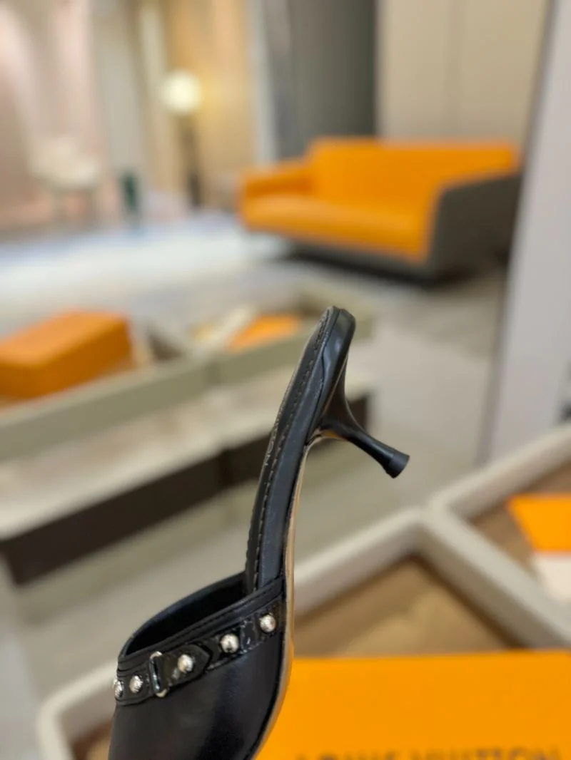 Louis Vuitton Slippers Popular 31780