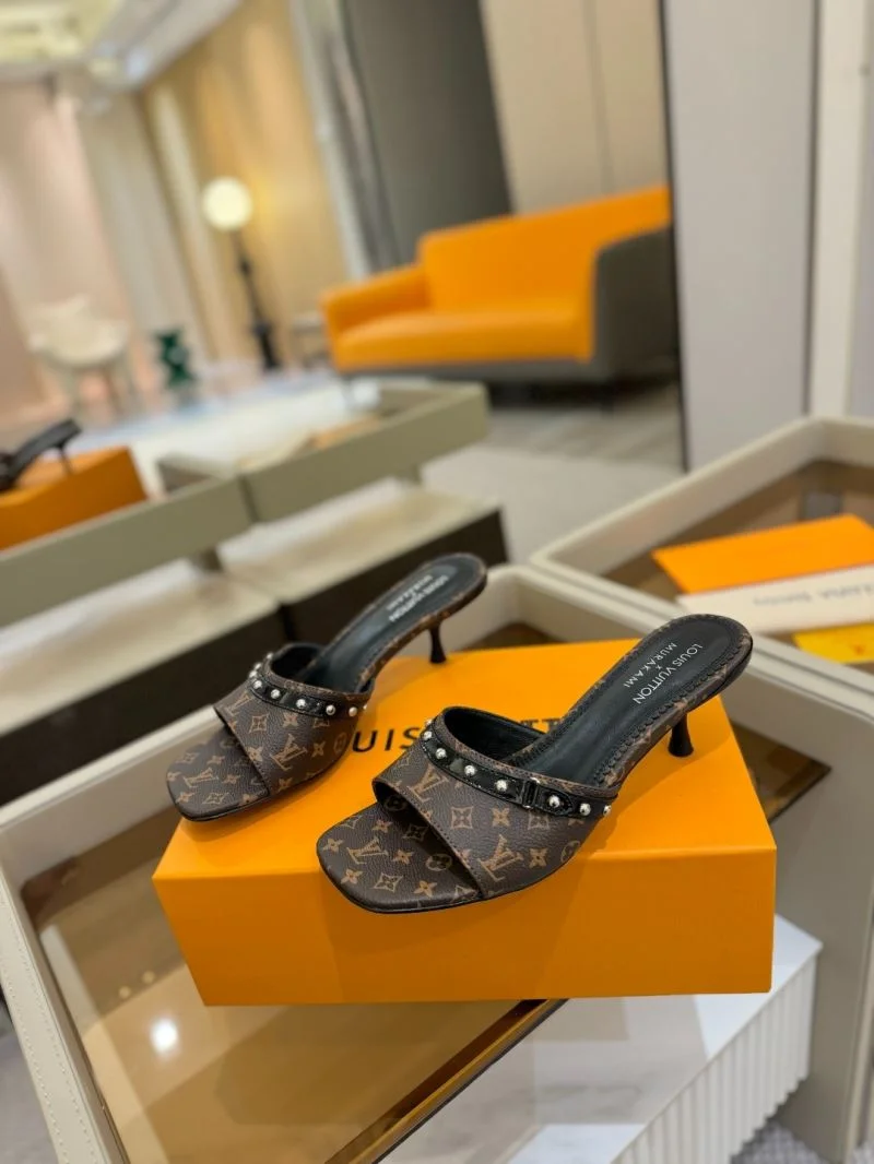 Unique Louis Vuitton Slippers 31783