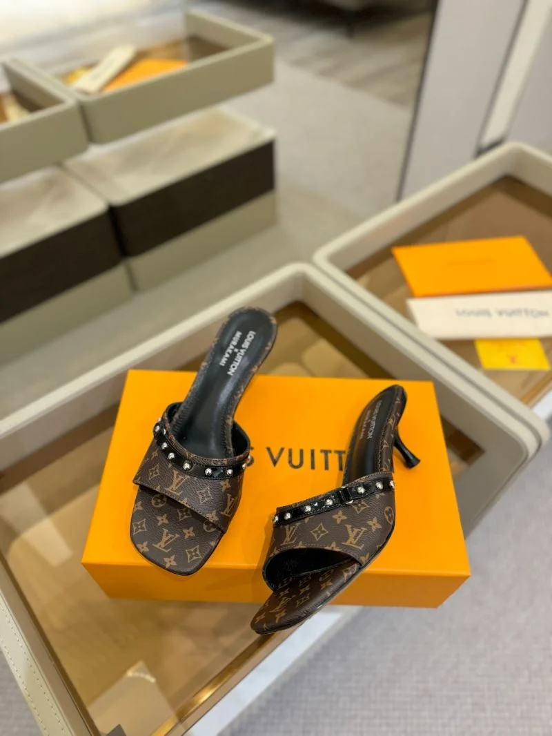 Unique Louis Vuitton Slippers 31783