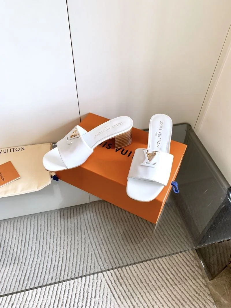 TechFriendly Louis Vuitton Slippers 31763