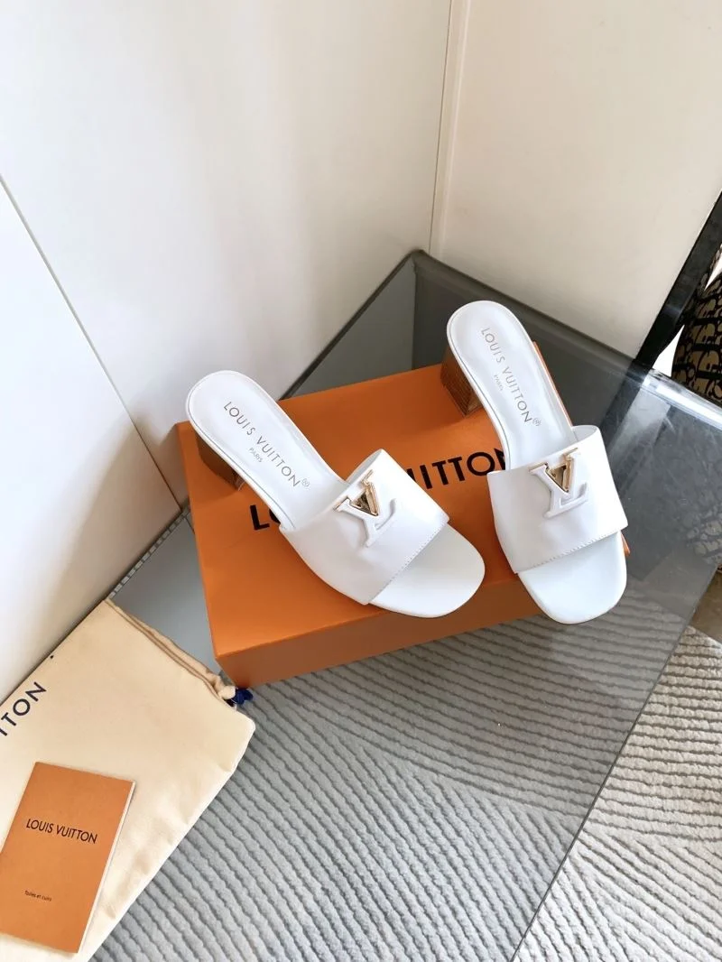 TechFriendly Louis Vuitton Slippers 31763