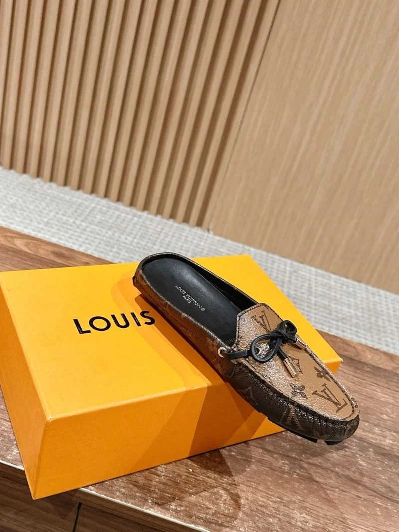 Durable Louis Vuitton Slippers 31745