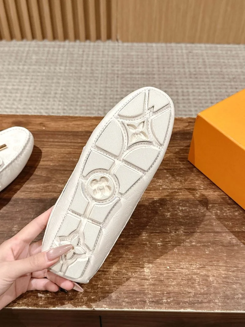 Louis Vuitton Slippers Supportive 31733