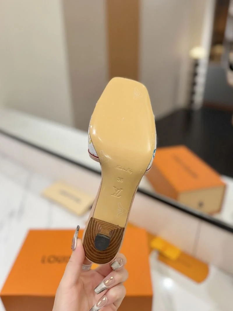 TechFriendly Louis Vuitton Slippers 31751
