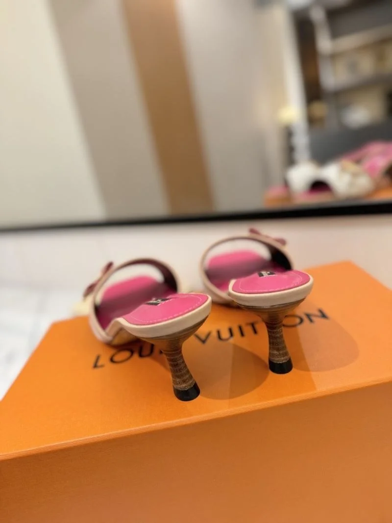 Louis Vuitton Slippers Chic 31749