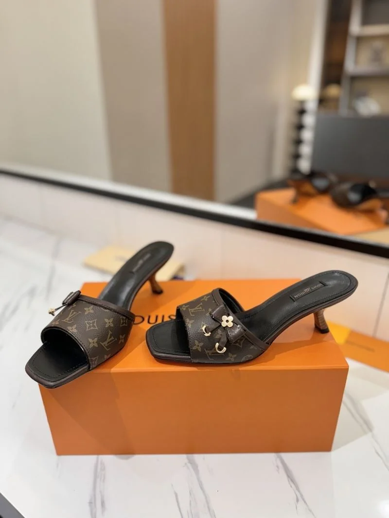 Louis Vuitton Slippers Refined 31761