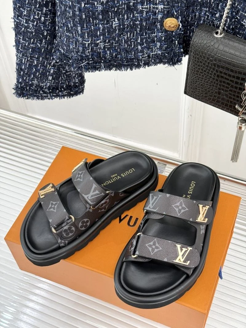 Louis Vuitton Slippers Attractive 31740