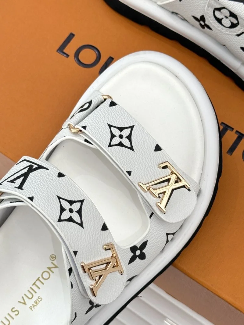 Effortless Louis Vuitton Slippers 31758