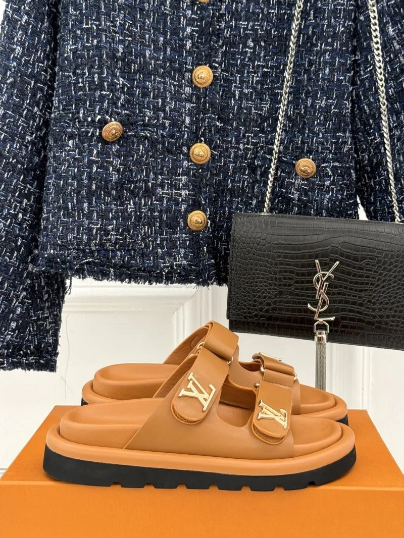 Supportive Louis Vuitton Slippers 31760