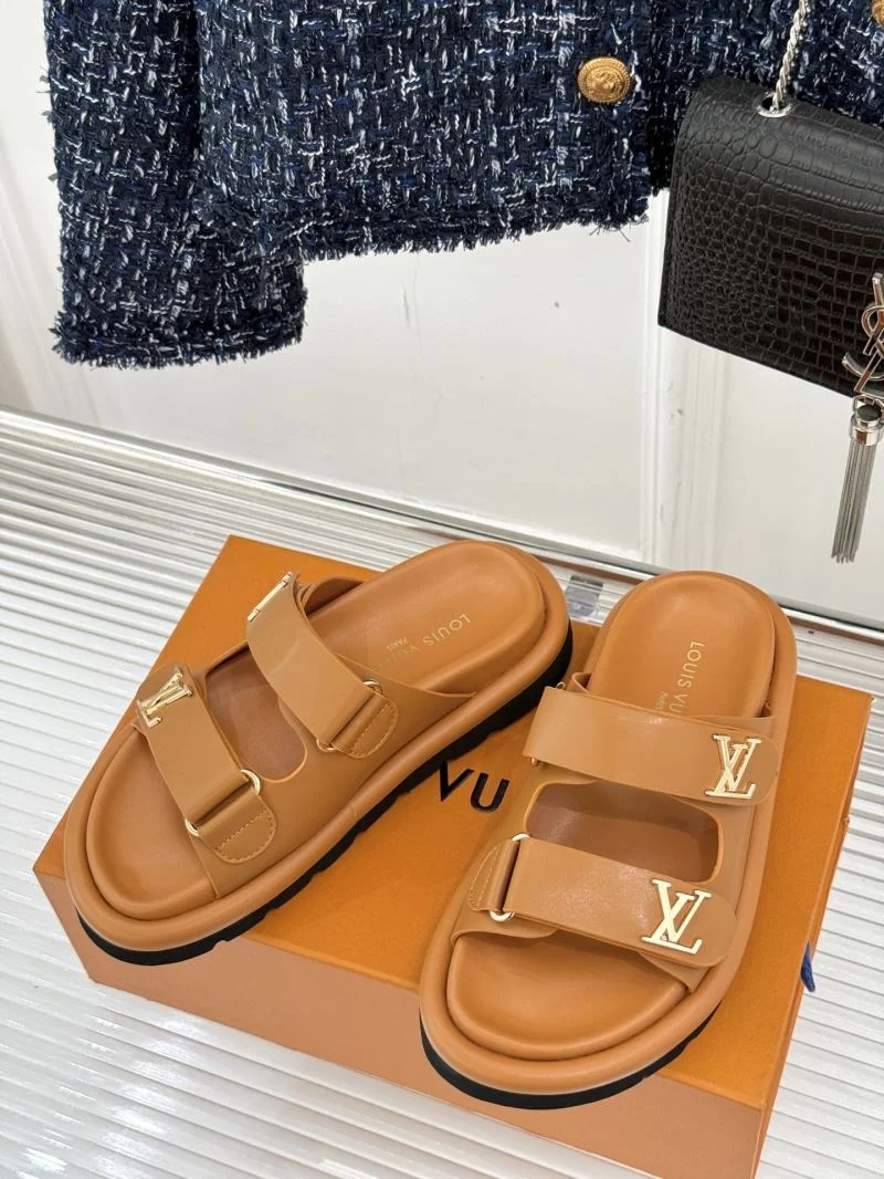 Supportive Louis Vuitton Slippers 31760