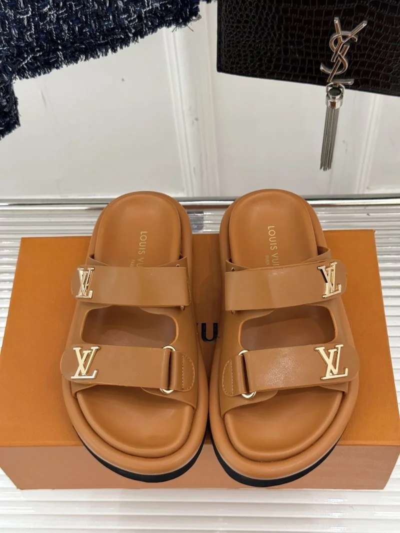 Supportive Louis Vuitton Slippers 31760