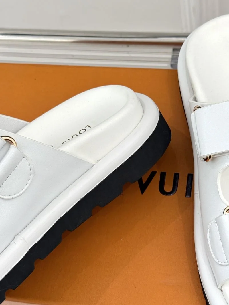 Louis Vuitton Slippers Sustainable 31756