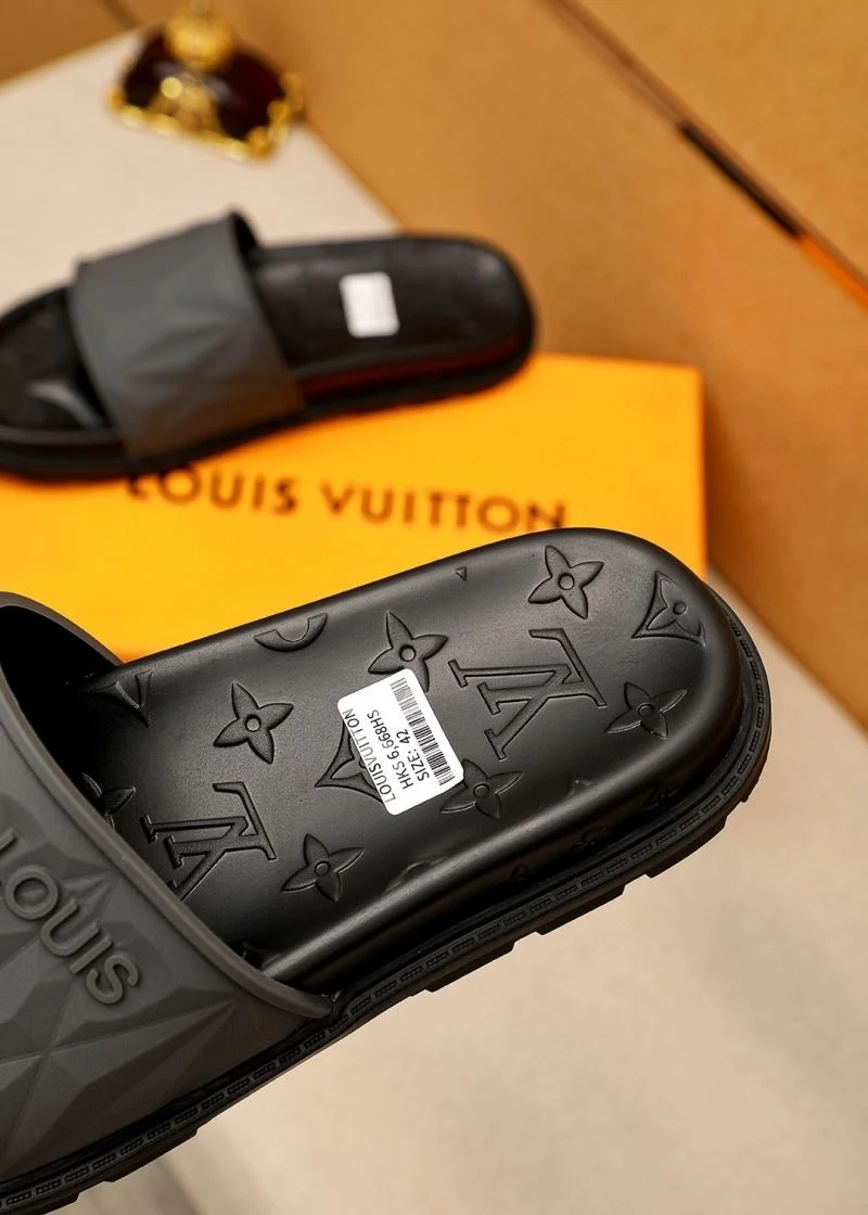 Trendsetting Louis Vuitton Slippers 32686