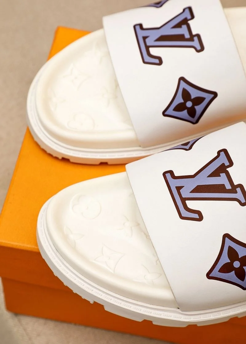Louis Vuitton Slippers Breathable 32682