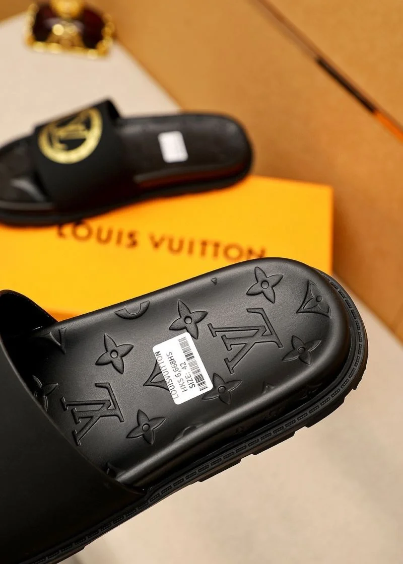 Unisex Louis Vuitton Slippers 32692