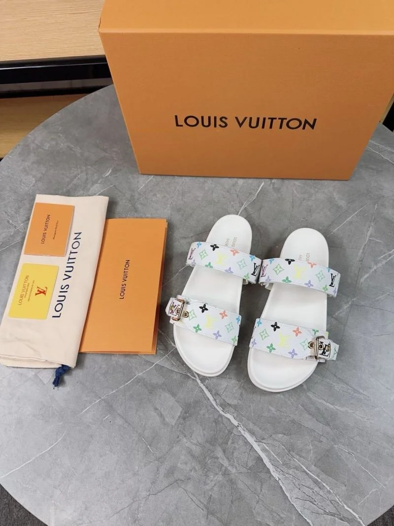 Trendy Louis Vuitton Slippers 32663