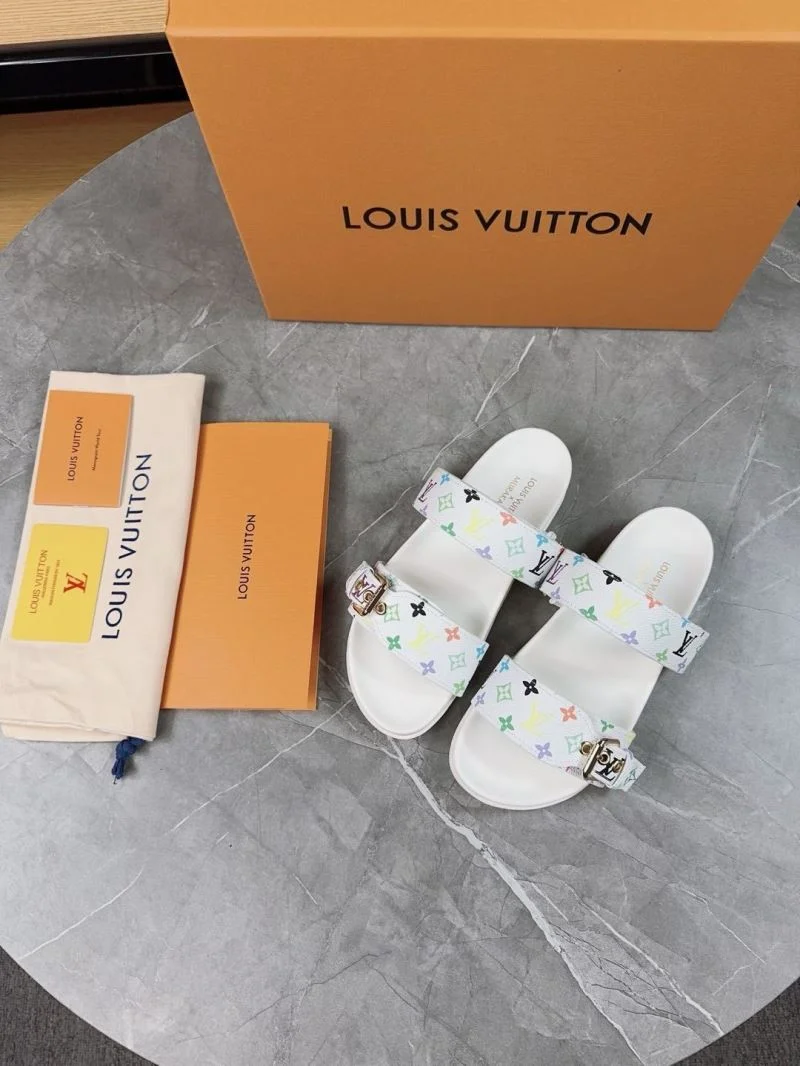 Trendy Louis Vuitton Slippers 32663
