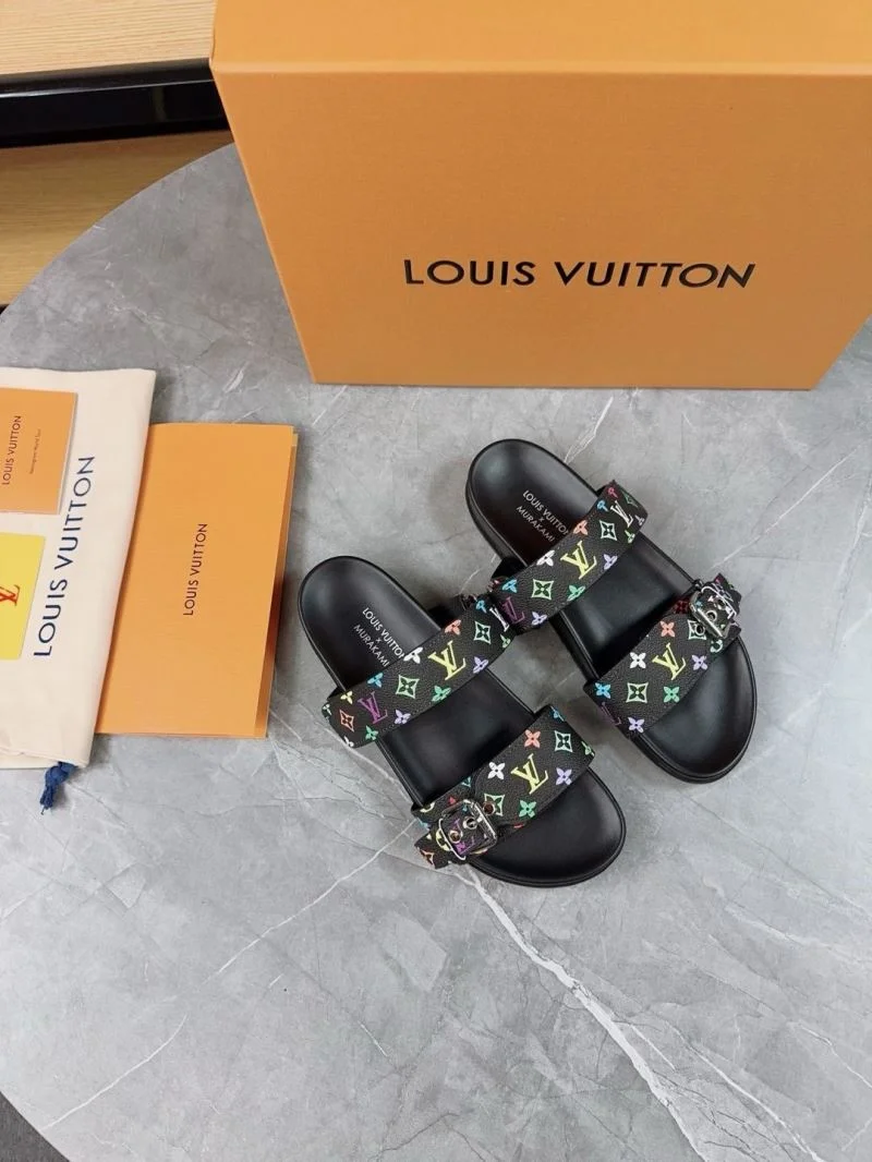 Versatile Louis Vuitton Slippers 32661