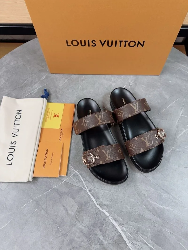 Fashionable Louis Vuitton Slippers 32660