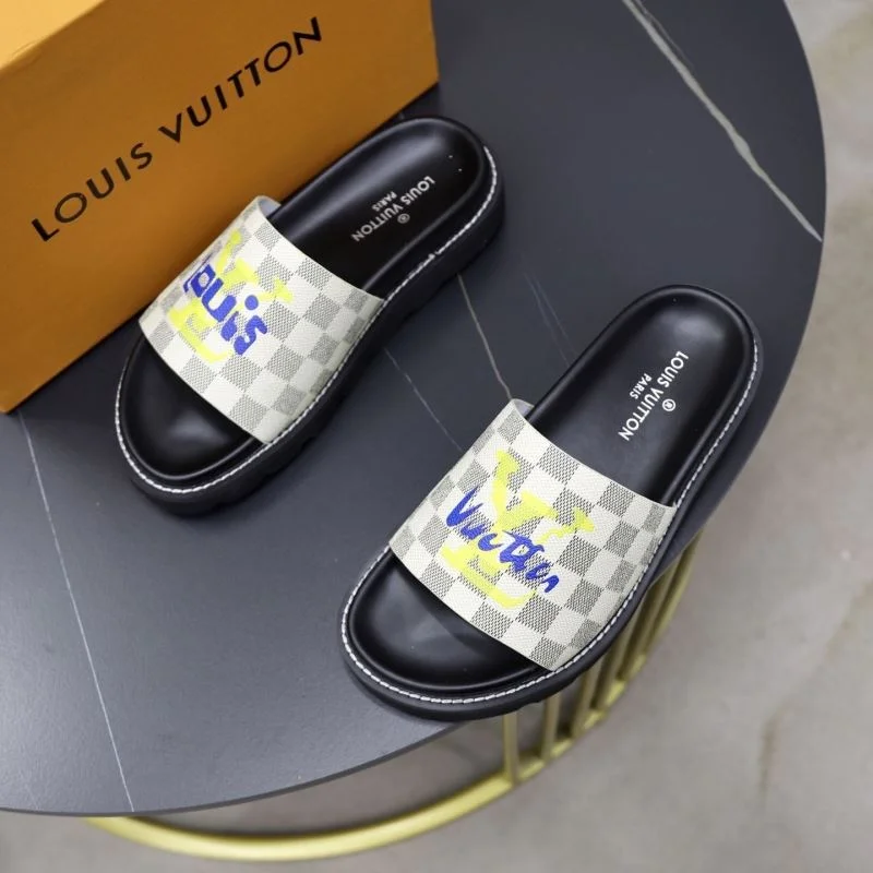 SmoothTexture Louis Vuitton Slippers 32655