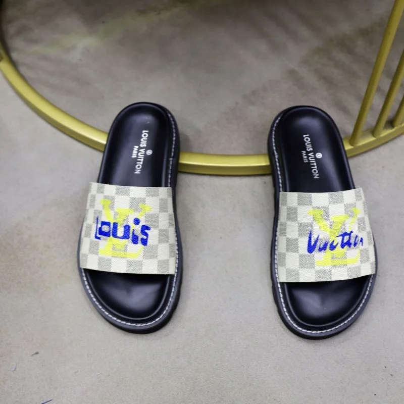 SmoothTexture Louis Vuitton Slippers 32655