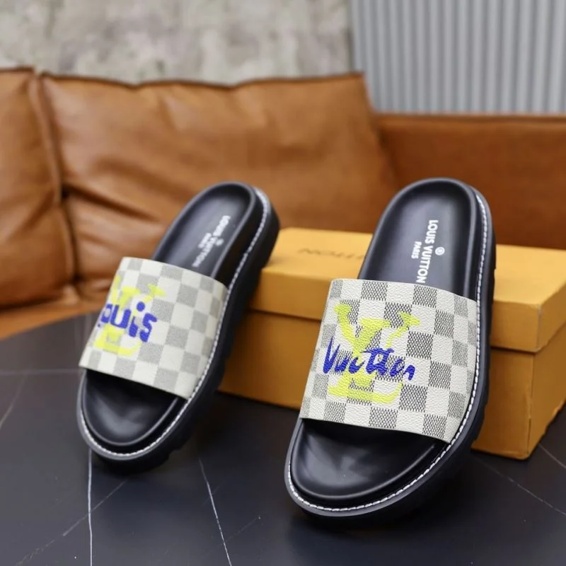 SmoothTexture Louis Vuitton Slippers 32655