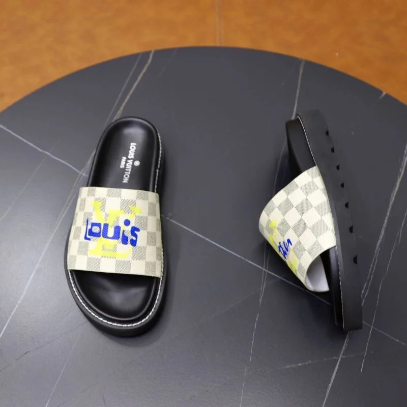 SmoothTexture Louis Vuitton Slippers 32655
