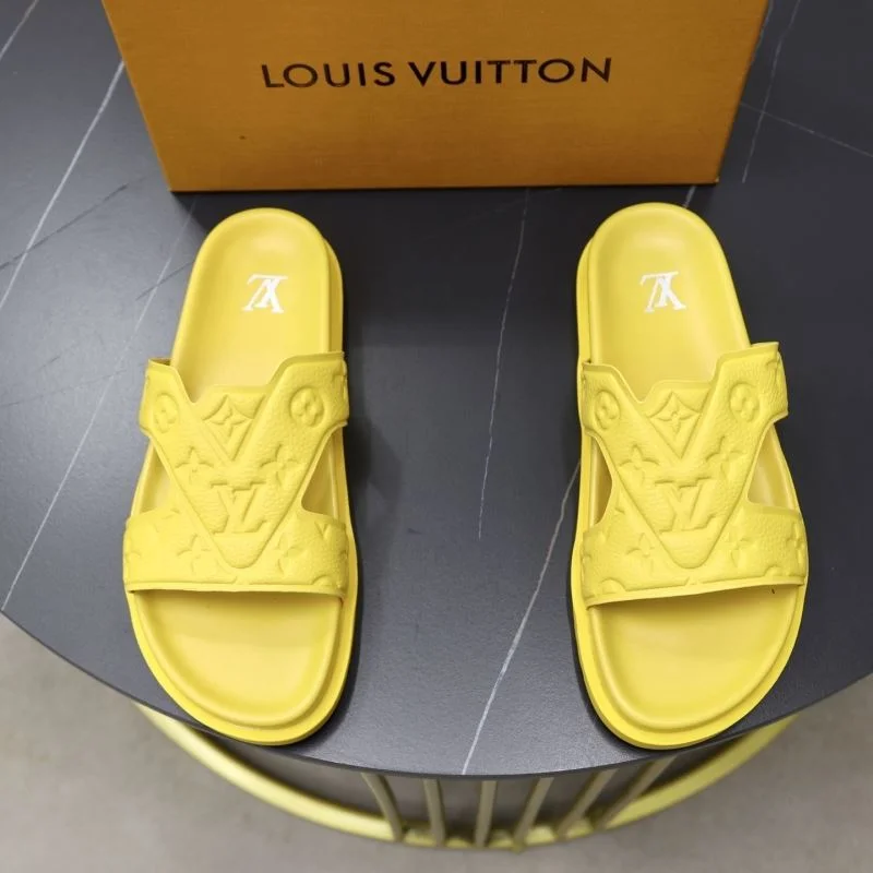 AllSeason Louis Vuitton Slippers 32640