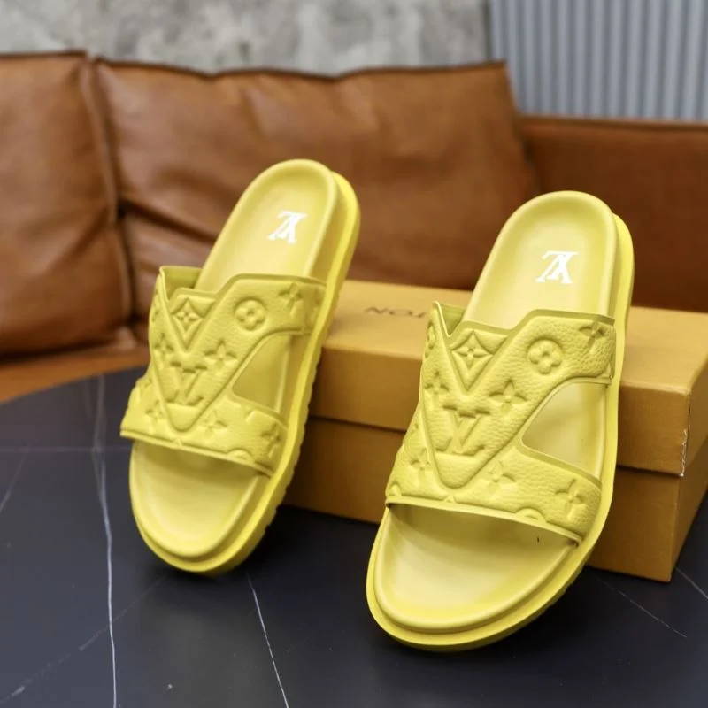 AllSeason Louis Vuitton Slippers 32640