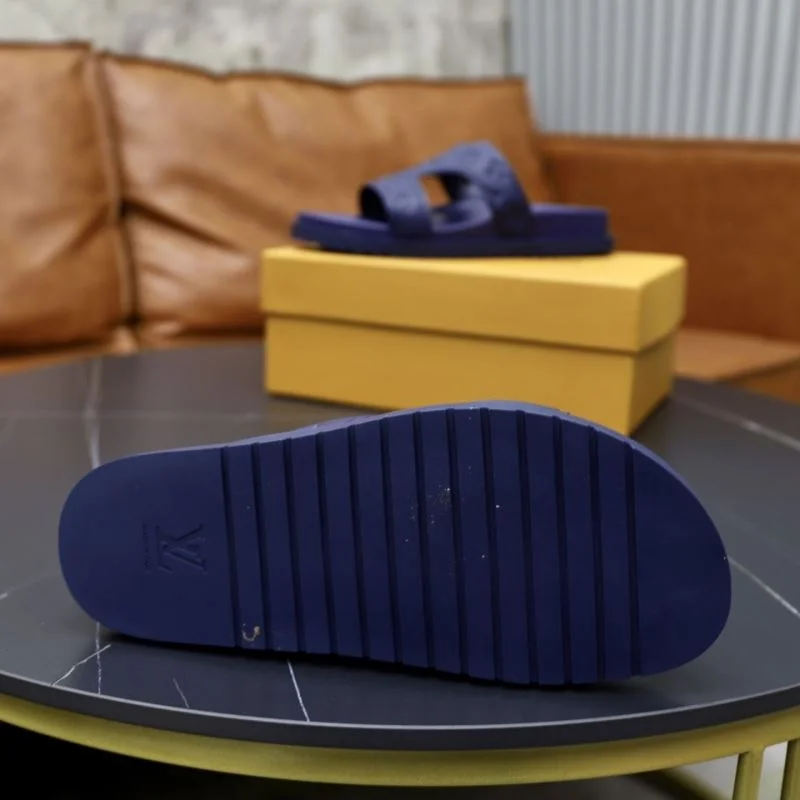 Premium Louis Vuitton Slippers 32647