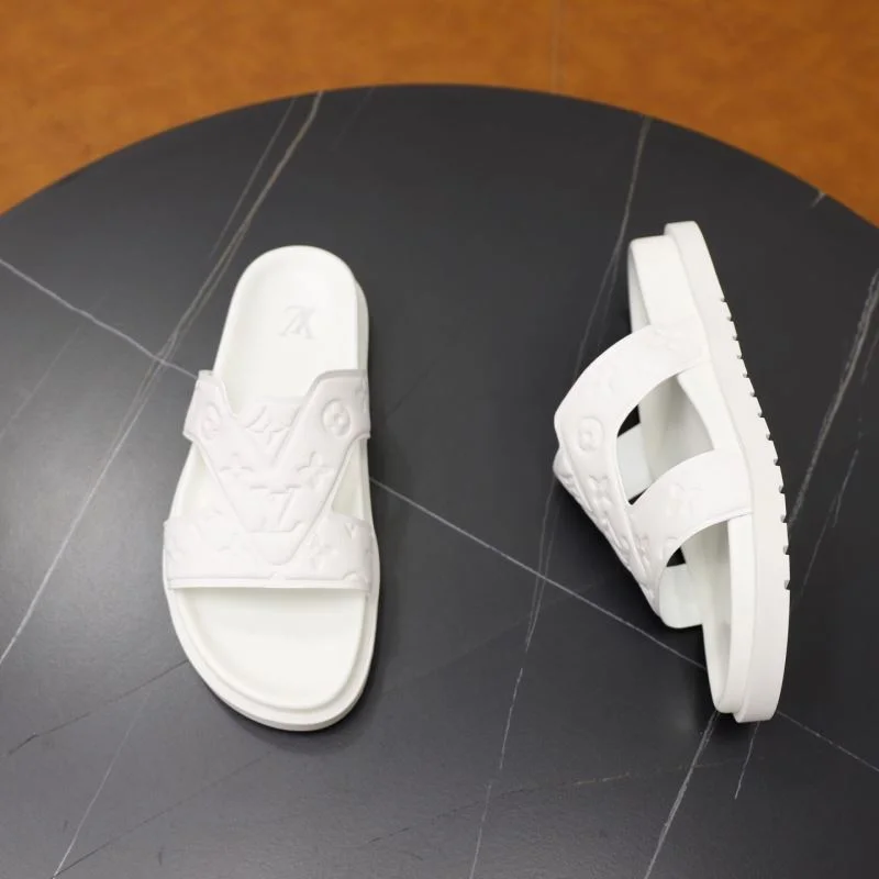 Louis Vuitton Slippers Attractive 32648