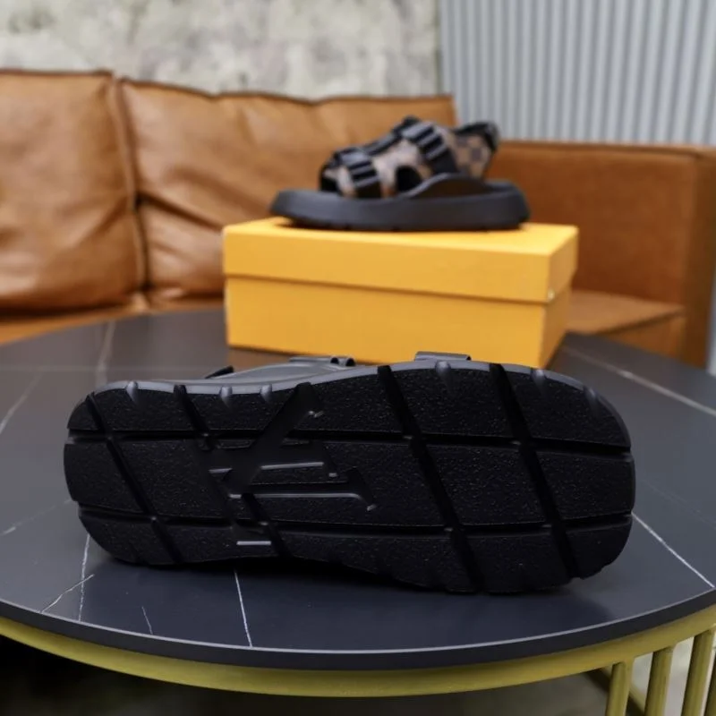 FreshLook Louis Vuitton Slippers 32643