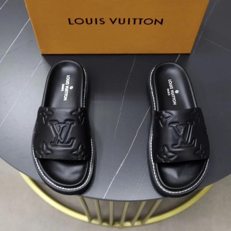 Comfortable Louis Vuitton Slippers 32641