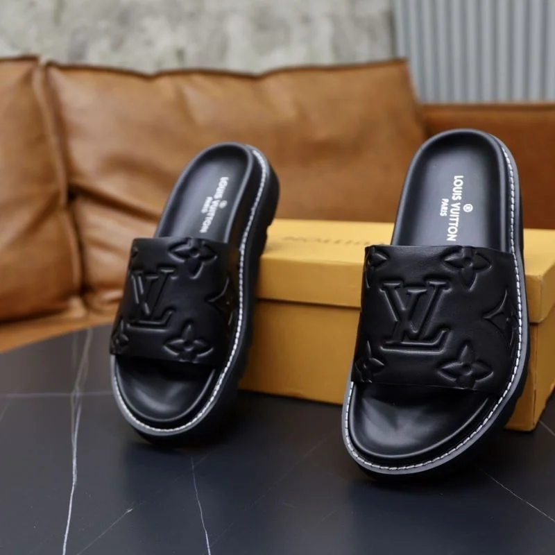 Comfortable Louis Vuitton Slippers 32641