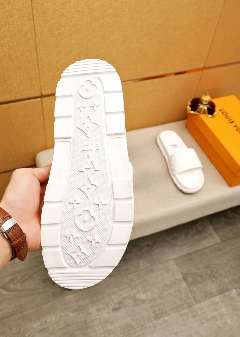 Breathable Louis Vuitton Slippers 32649