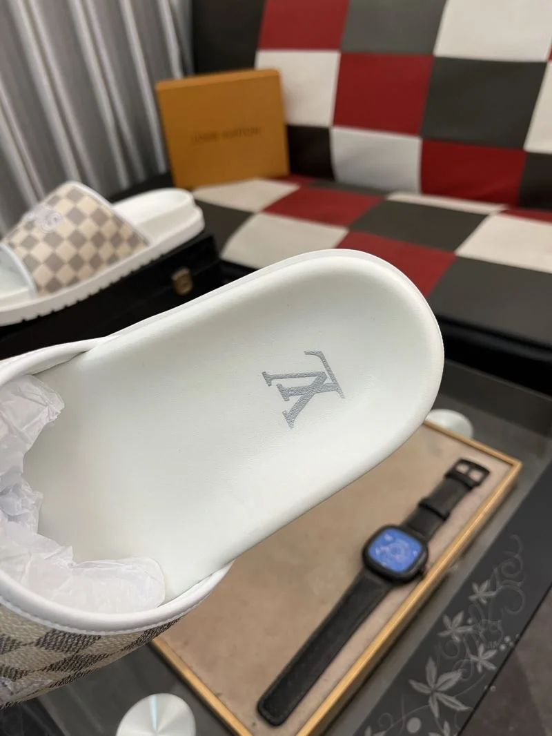 Louis Vuitton Slippers Practical 32625