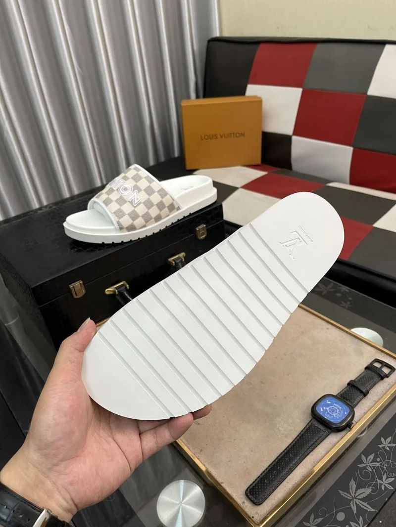 Louis Vuitton Slippers Practical 32625