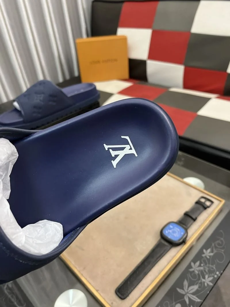 Louis Vuitton Slippers Casual 32623