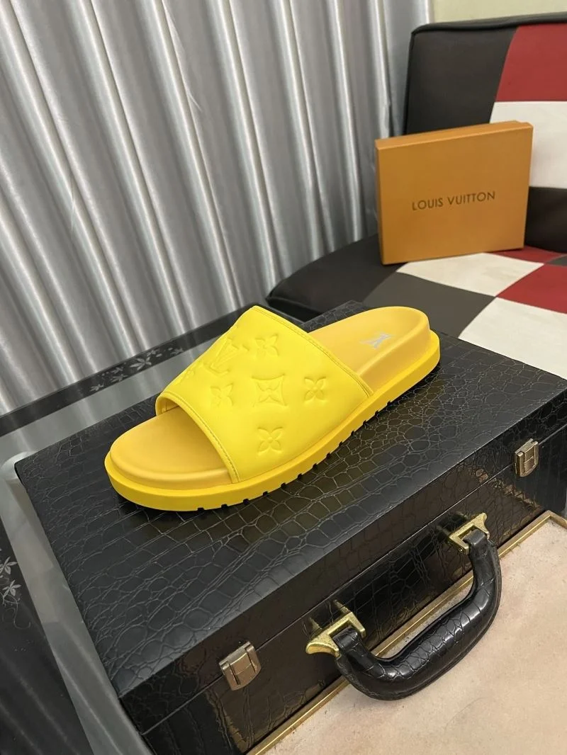 Lightweight Louis Vuitton Slippers 32621