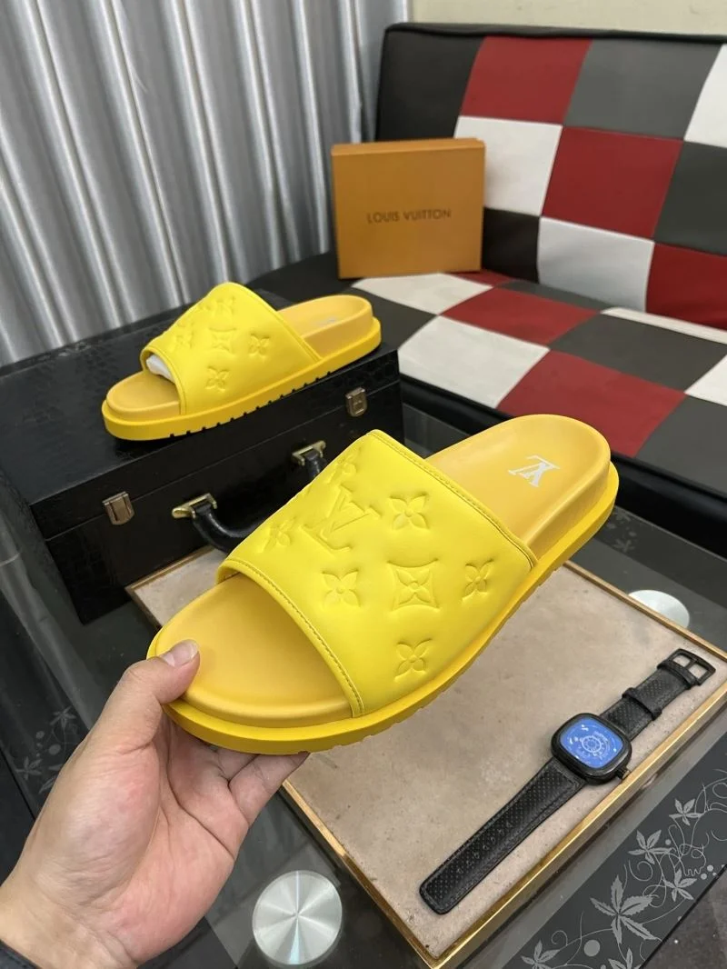 Lightweight Louis Vuitton Slippers 32621