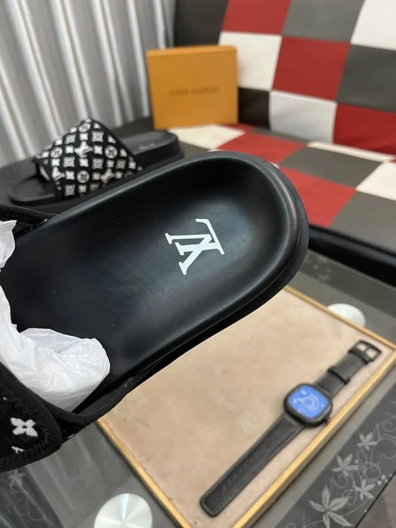 ComfortFit Louis Vuitton Slippers 32620