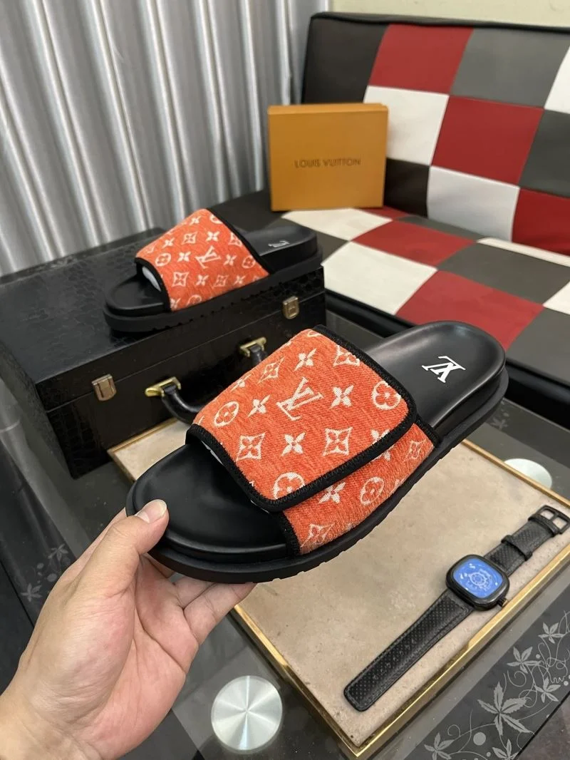 Unisex Louis Vuitton Slippers 32611