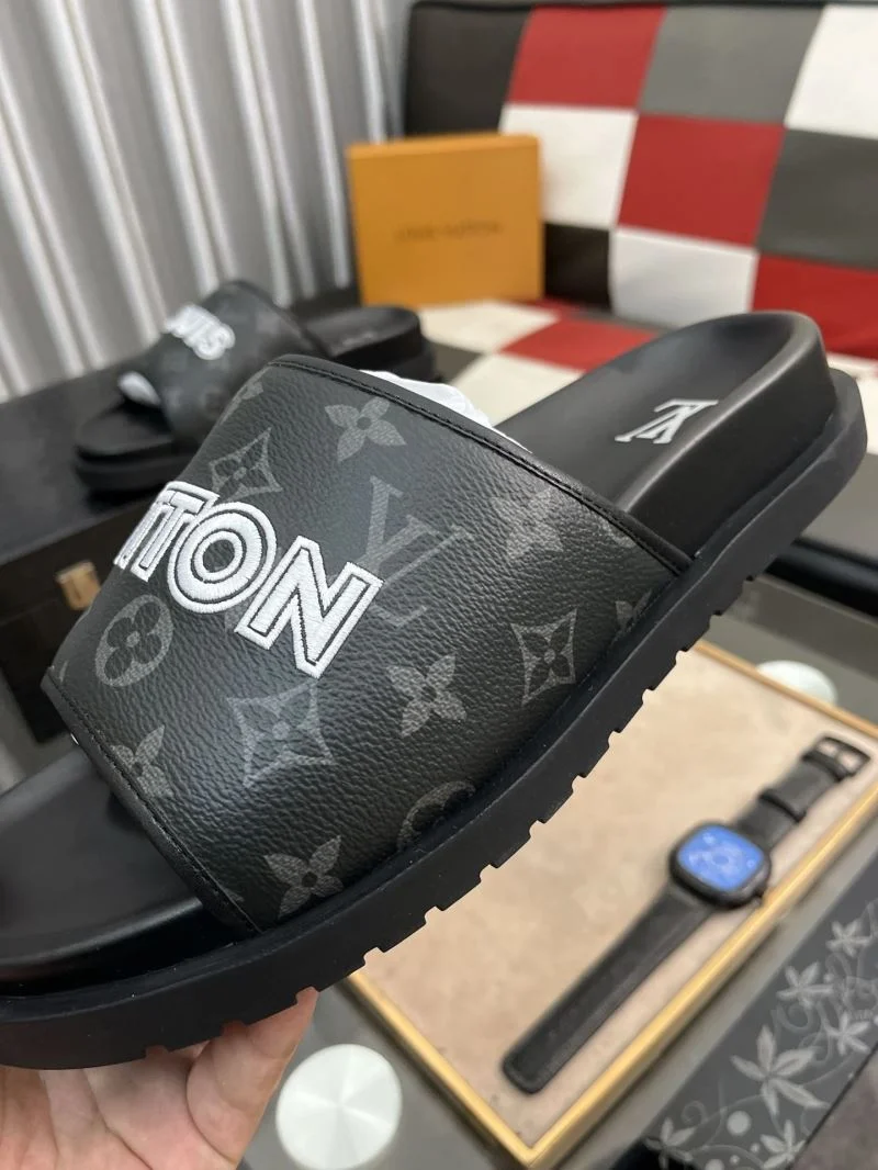 Seasonal Louis Vuitton Slippers 32612