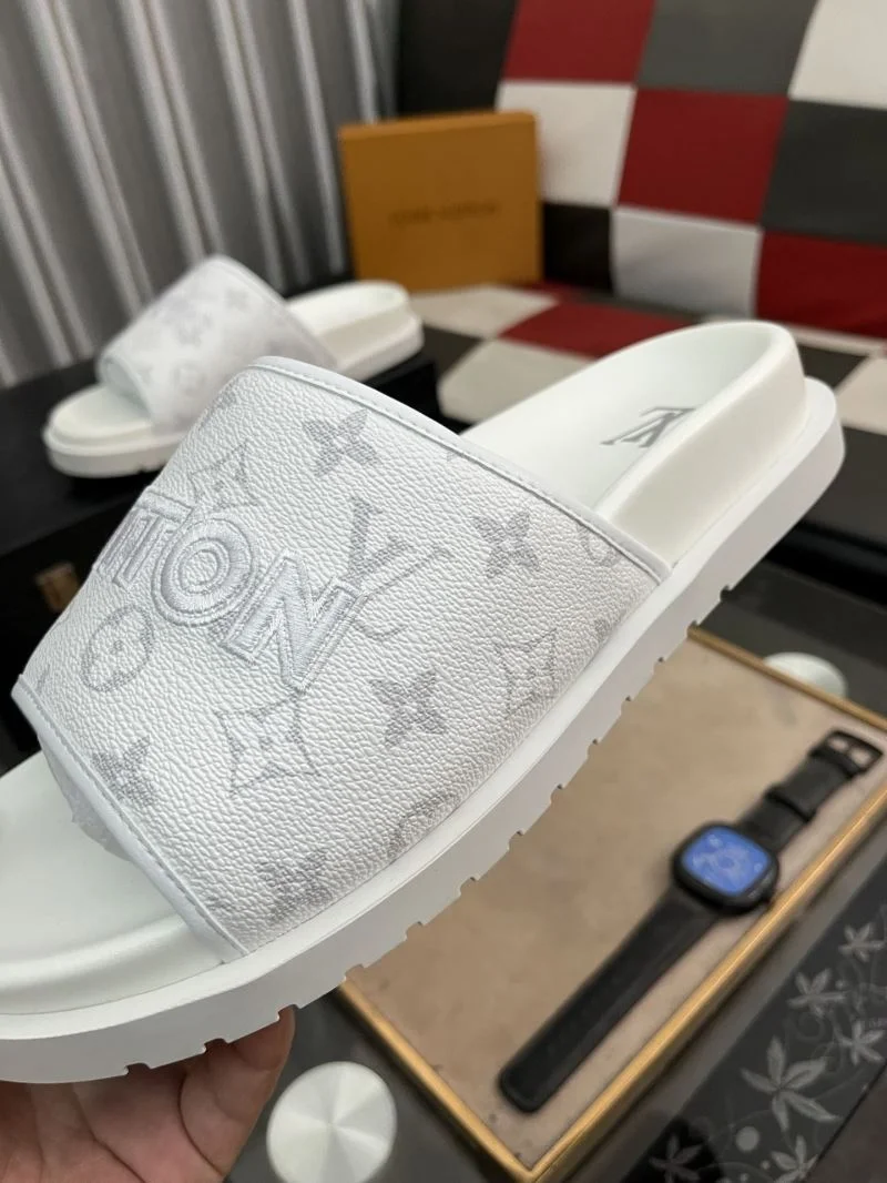 Louis Vuitton Slippers Sophisticated 32613